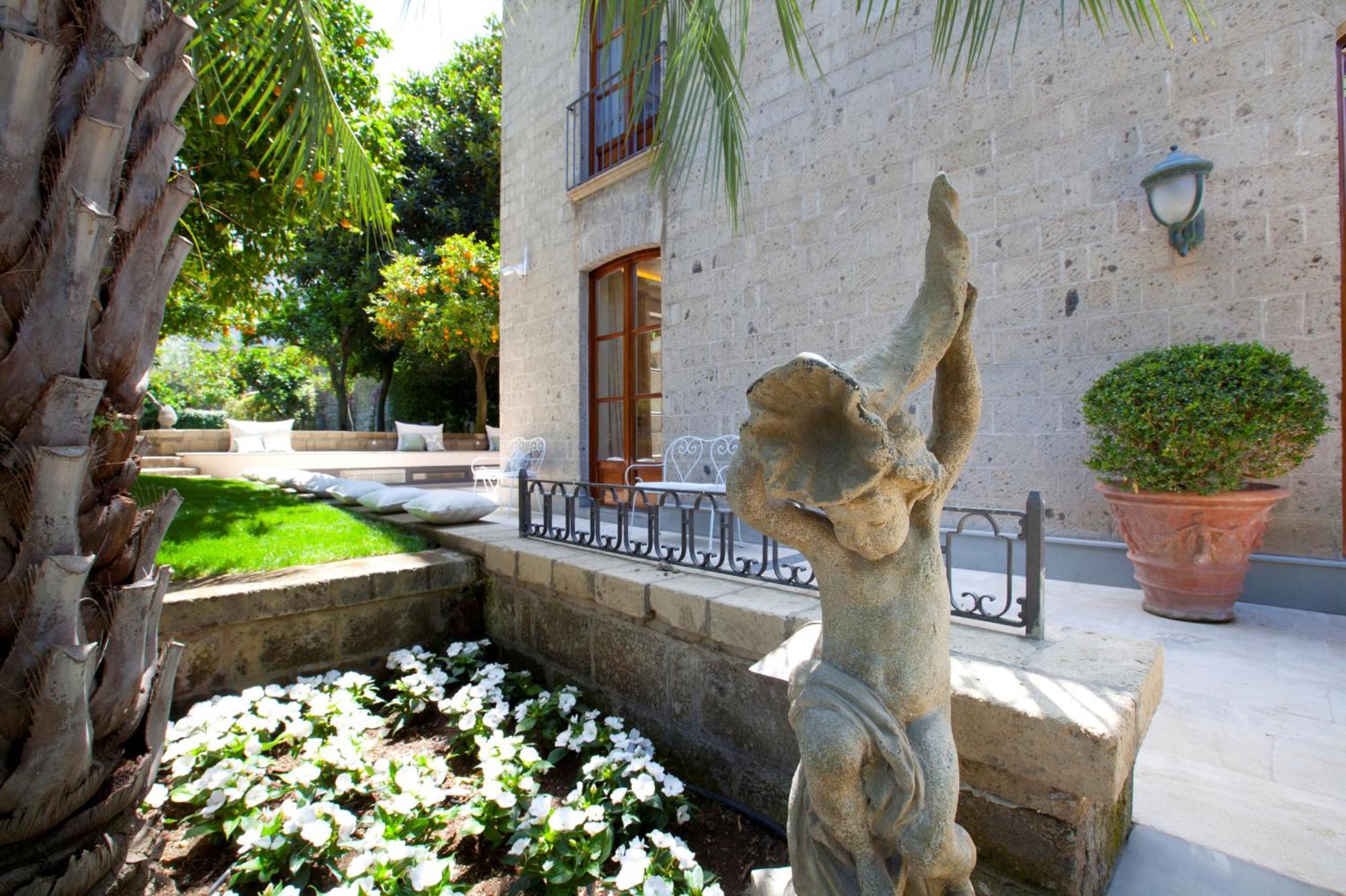 Amore Rentals - Villa Ebe Sorrento Bagian luar foto