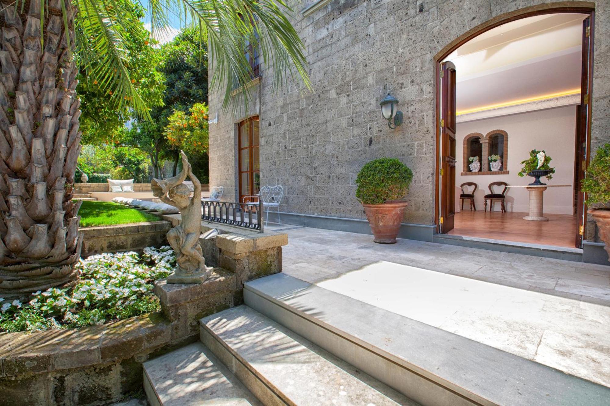 Amore Rentals - Villa Ebe Sorrento Bagian luar foto
